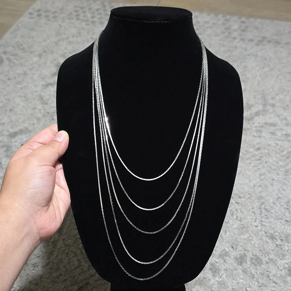 5-Layer Multi Strand Silver Tone Tiered Necklace, Like New, Formal, Single Clasp - Picture 3 of 14